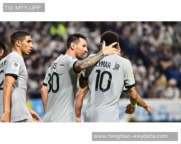 中超赛事回顾巴黎圣日耳曼大胜波尔图引发全场热烈反响与数据分析