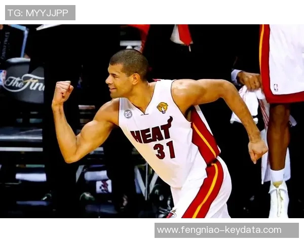 巴蒂尔与姚明携手共创上海篮球传奇之路