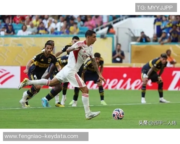 西甲激战本菲卡逆转那不勒斯神奇扑救引发争议判罚全场沸腾