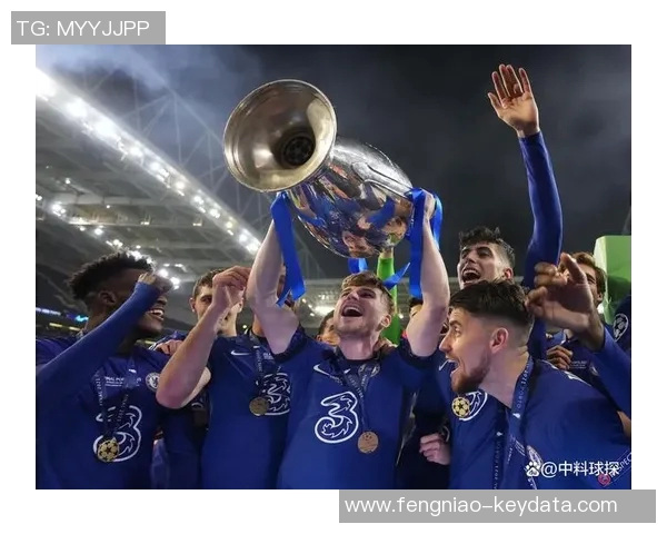 欧冠激战：多特蒙德大胜切尔西五球逆转引发争议判罚全场沸腾