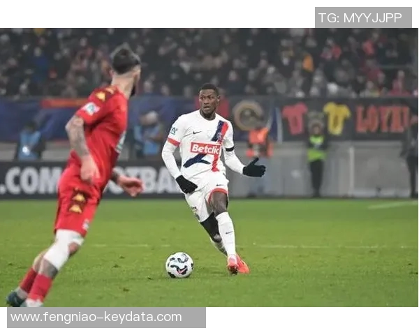 中超精彩对决巴黎圣日耳曼与尤文图斯激战成平局全场沸腾瞬间回顾