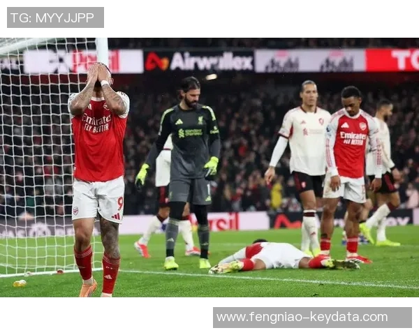 德甲激战阿森纳险胜利物浦帽子戏法引发争议判罚全场沸腾